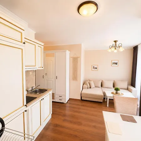Izida Palace - Premium Apartamento