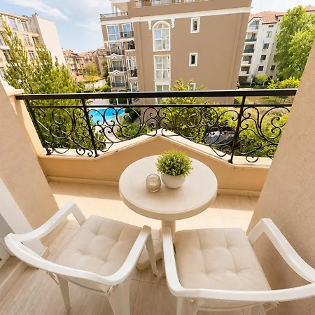 Izida Palace - Premium Apartamento