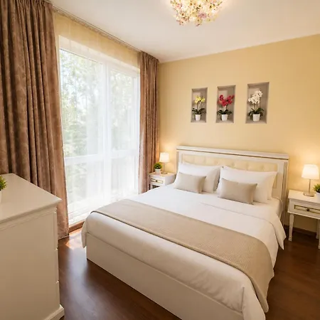 Izida Palace - Premium Apartamento *
